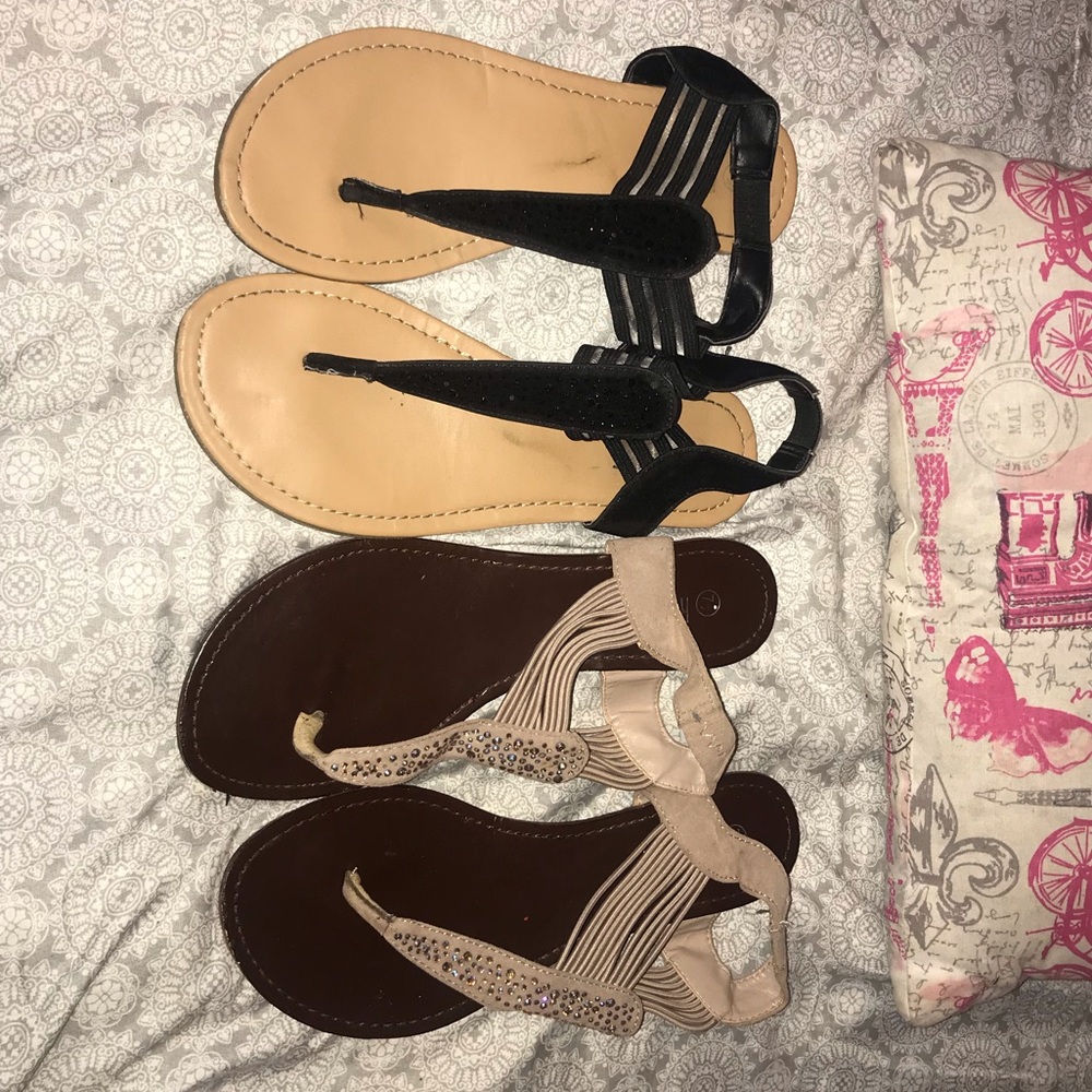 Bundle of 2 flat dressy sandals-size 7.5